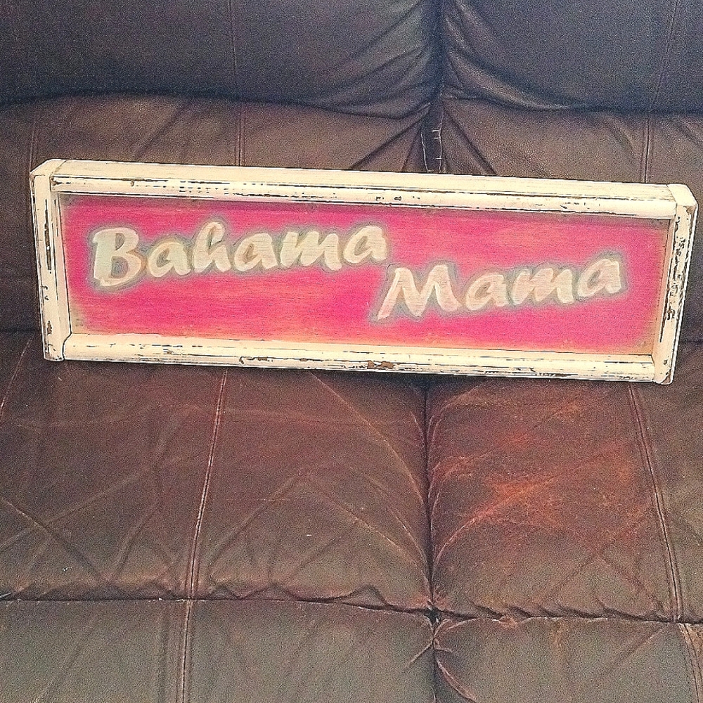 Wood Bahama Mama Sign